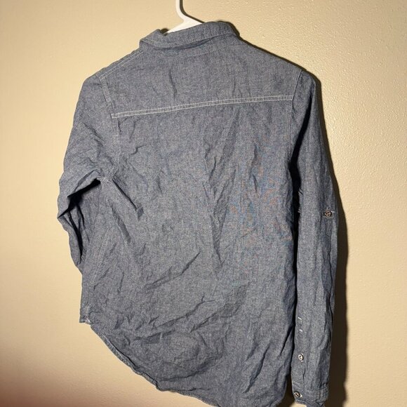 🏈Iowa Hawkeyes🏈 denim button-up - Picture 6 of 7